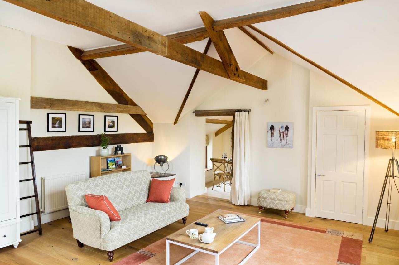 Neuadd B&B Suites Crickhowell Esterno foto